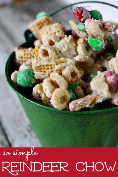 EASY Reindeer Chow Chex Mix Recipe! Made in Microwave!